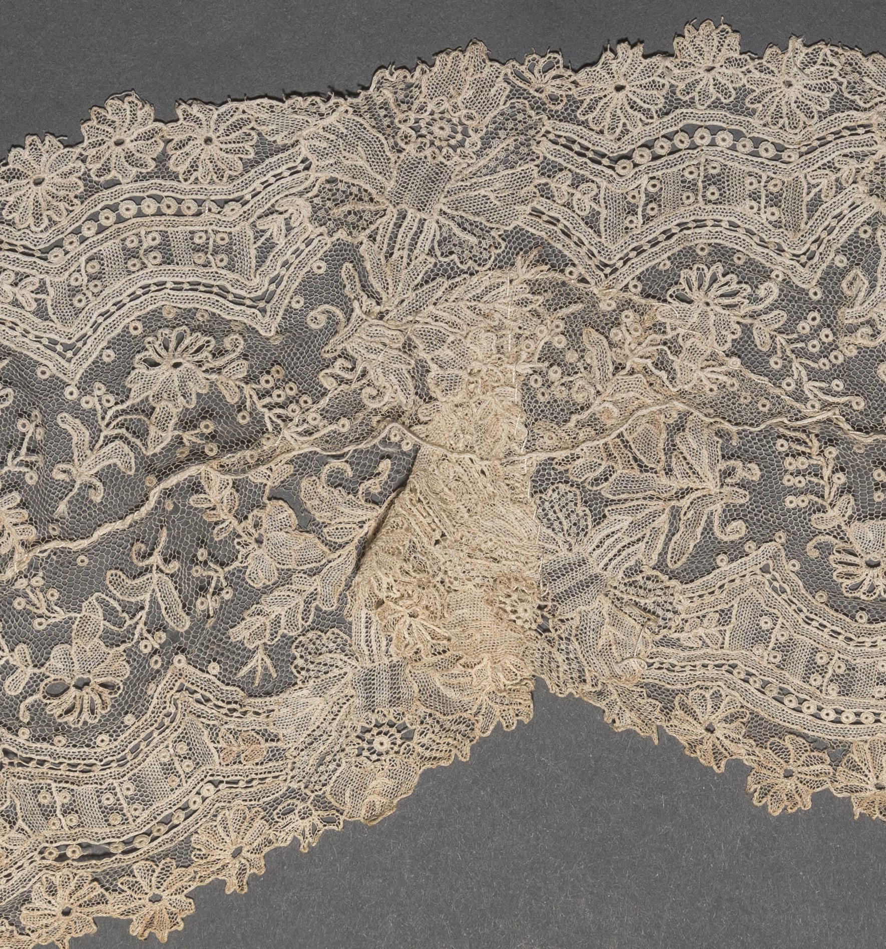 2002.0001.001.106 A Passementerie, side 2, detail 2