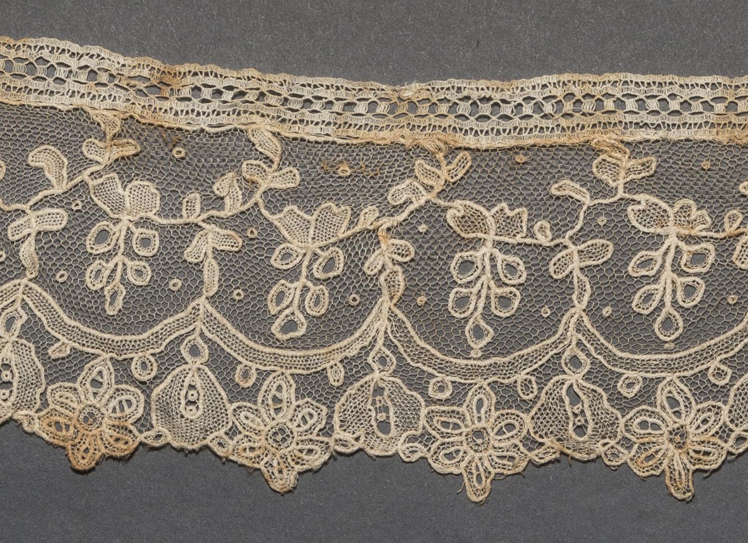 2002.0001.001.107 A Passamenterie, detail 2