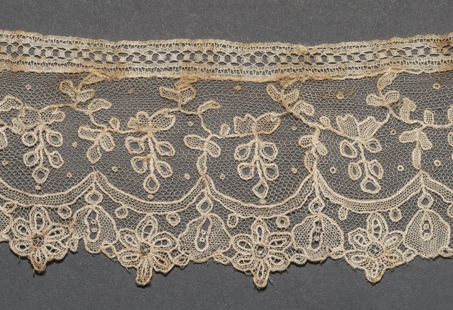 2002.0001.001.107 A Passamenterie, detail 2, reverse