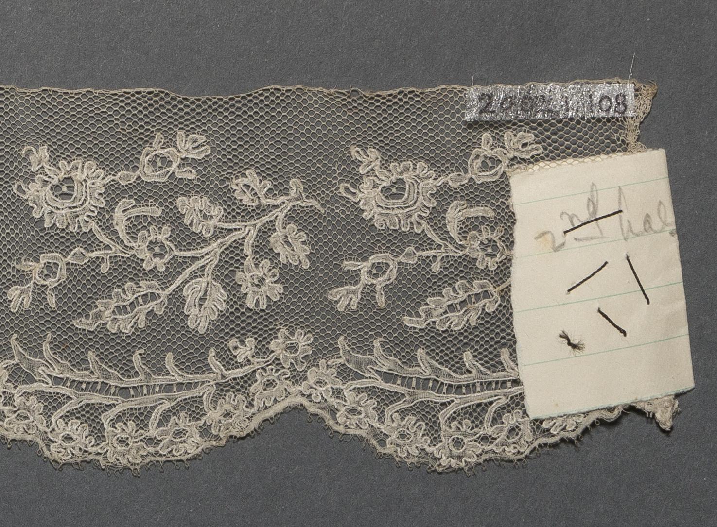 2002.0001.001.108 Passementerie, detail 1, reverse