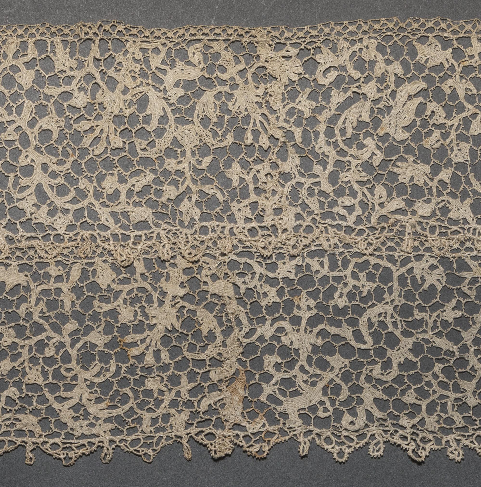 2002.0001.001.112 Bed hanging, detail 1, reverse