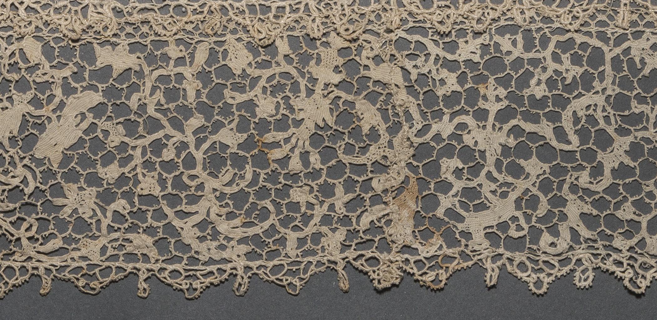 2002.0001.001.112 Bed hanging, detail 3, reverse