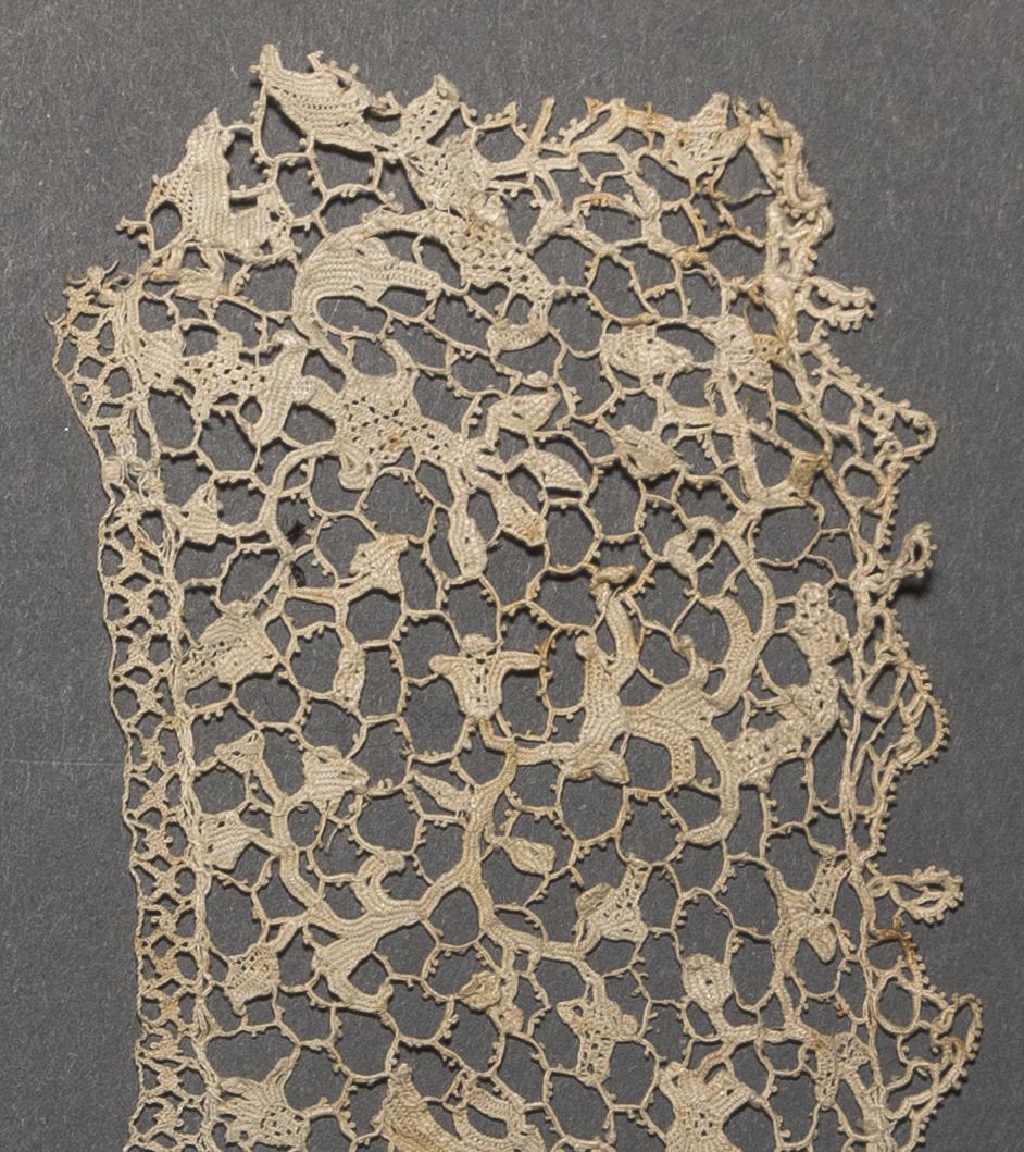 2002.0001.001.113 B Collar, detail 2, reverse