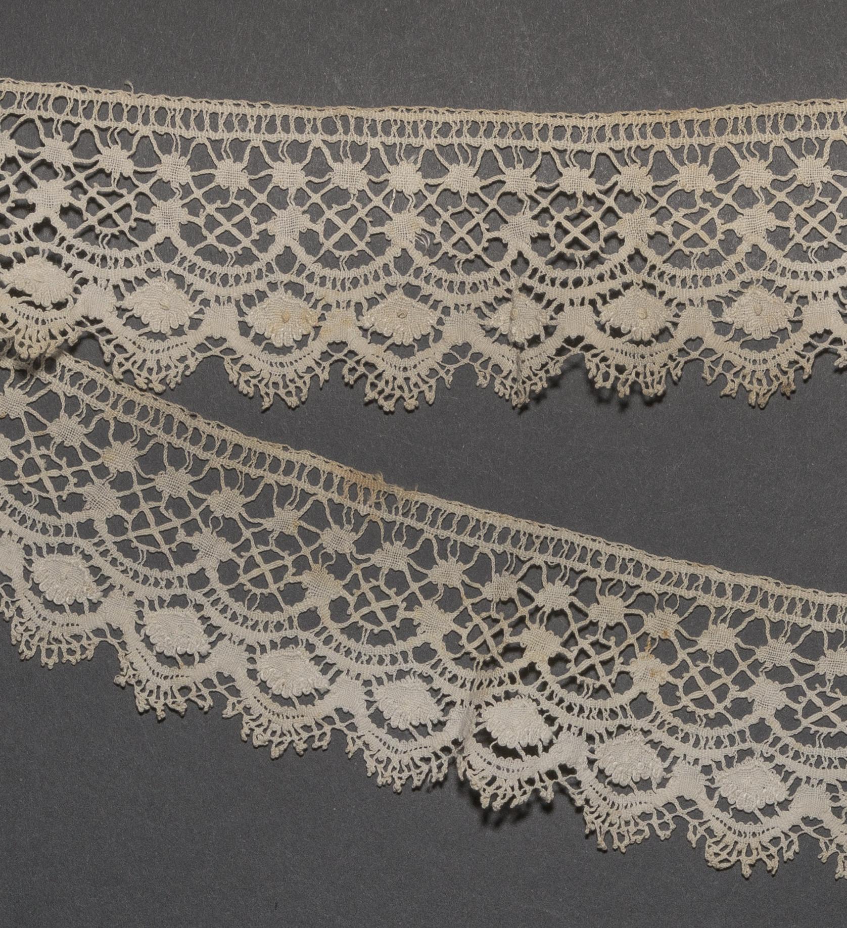 2002.0001.001.114 Passementerie, detail 1