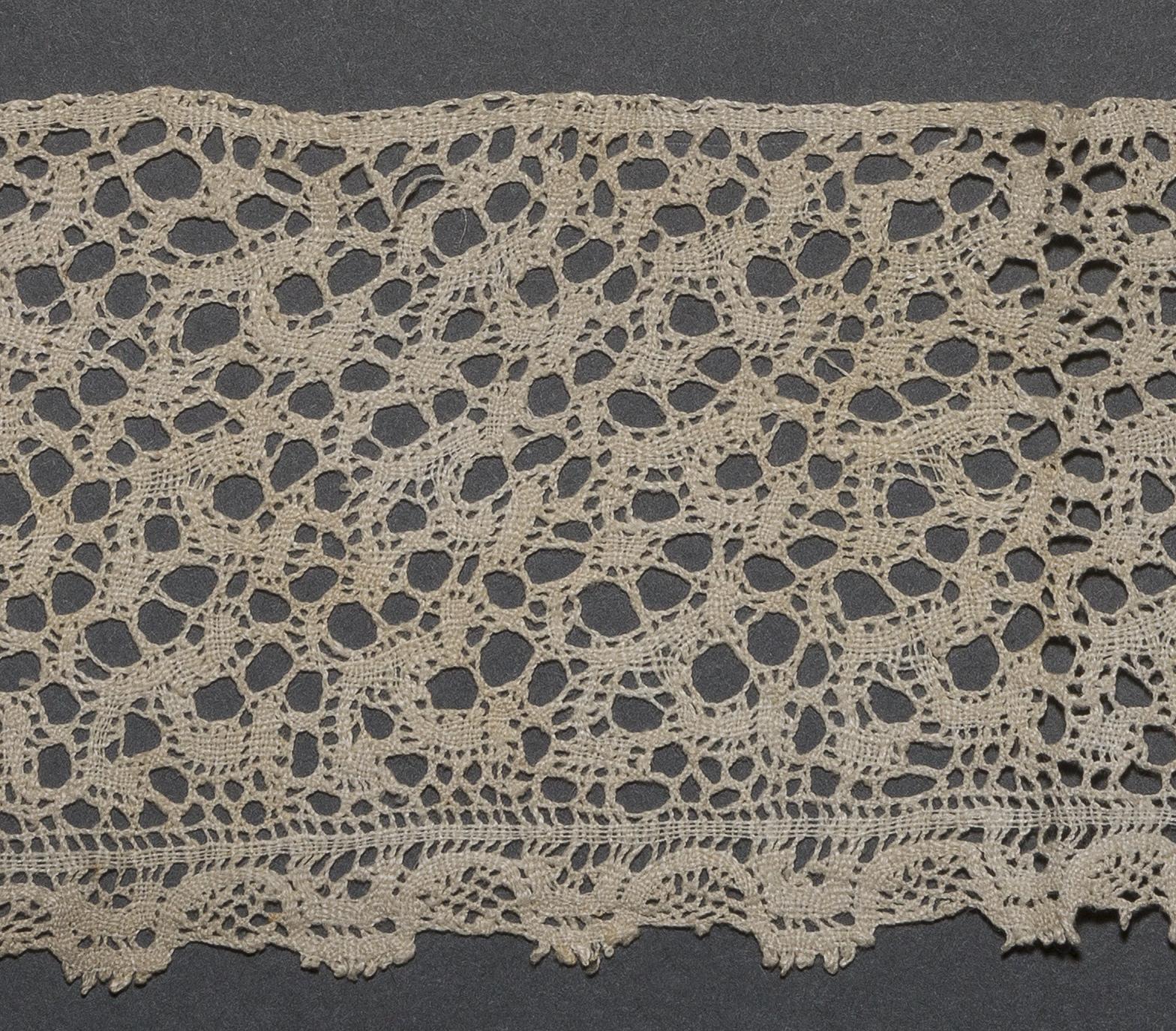 2002.0001.001.116 Passementerie, detail 1