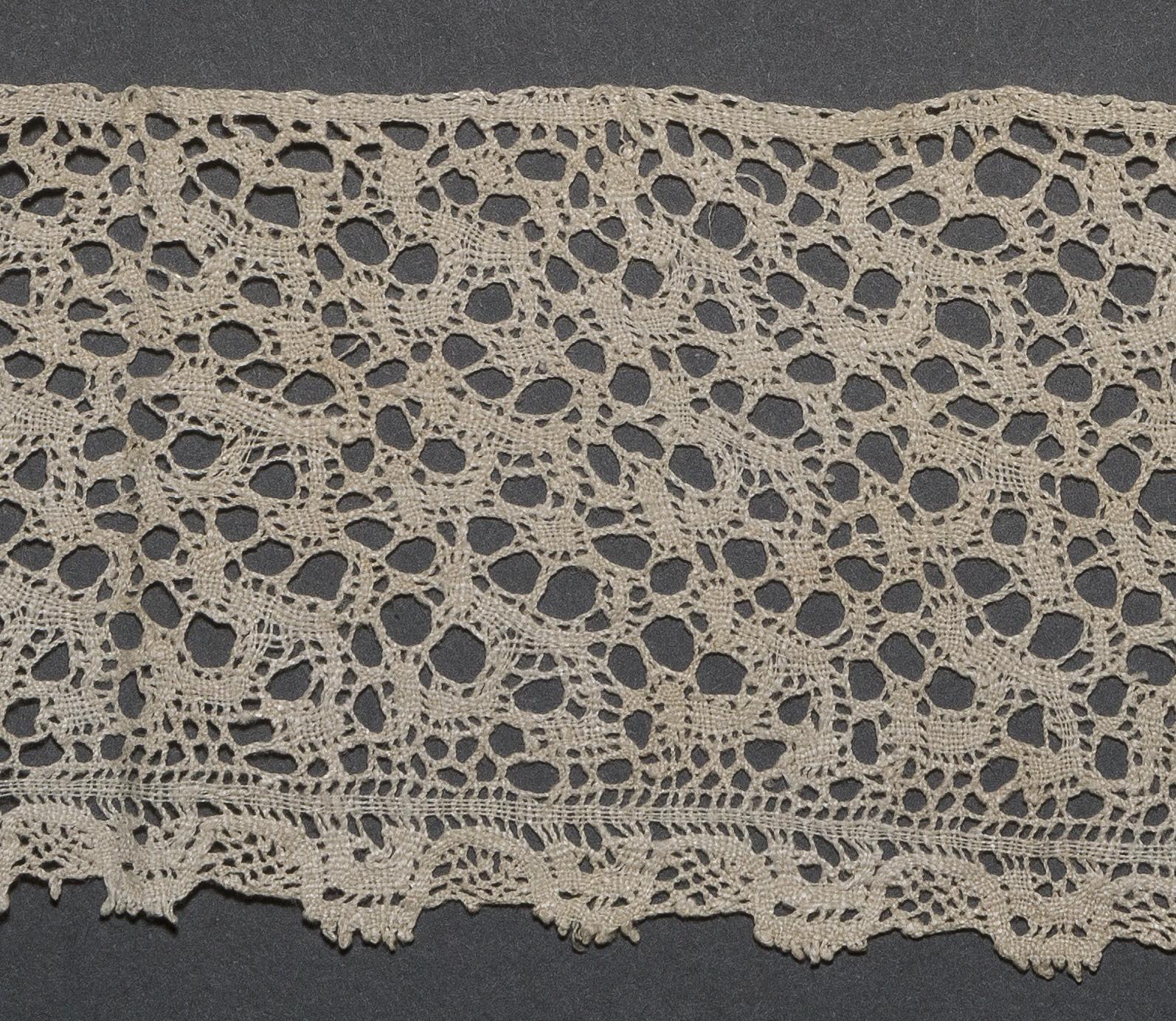 2002.0001.001.116 Passementerie, detail 1, reverse