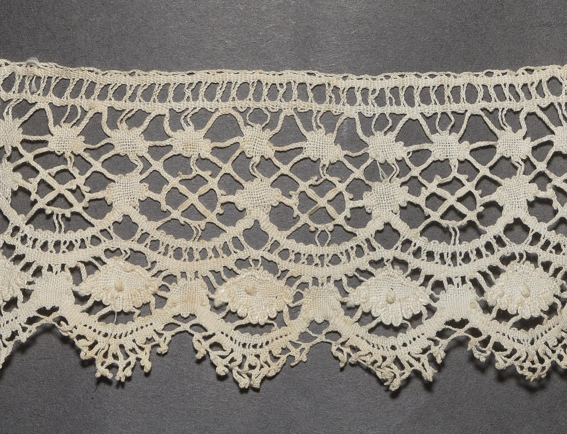 2002.0001.001.117 A Cuff, detail 2