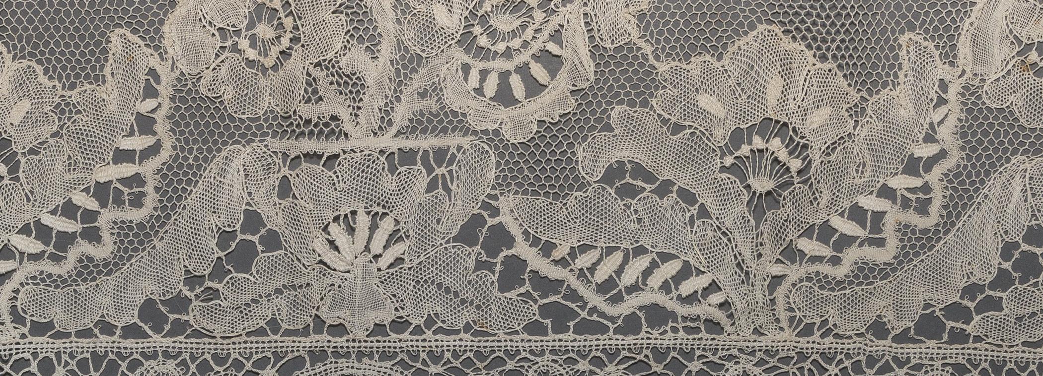 2002.0001.001.118 Bed hanging, detail 3, reverse