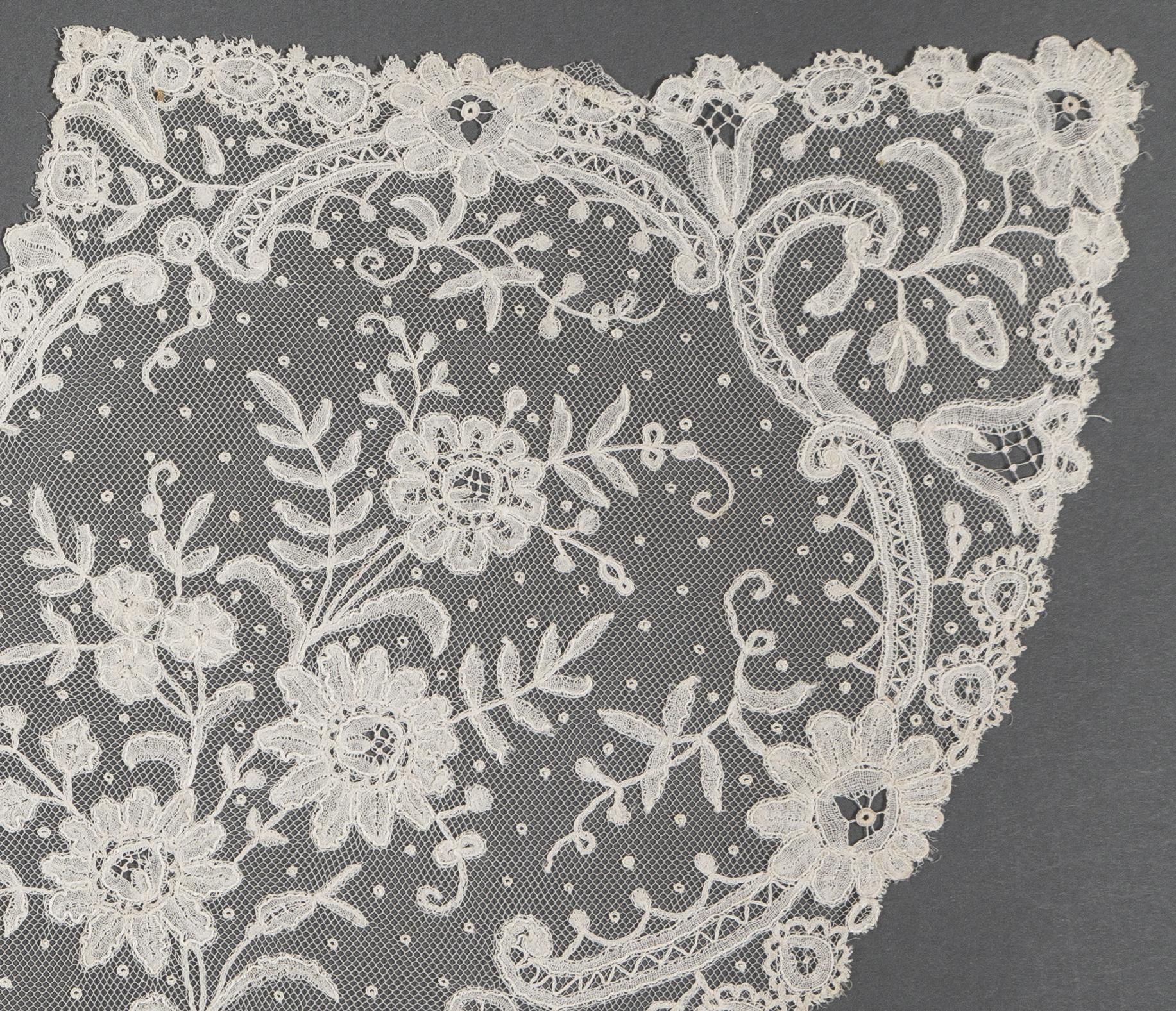 2002.0001.001.119 Collar, detail 1