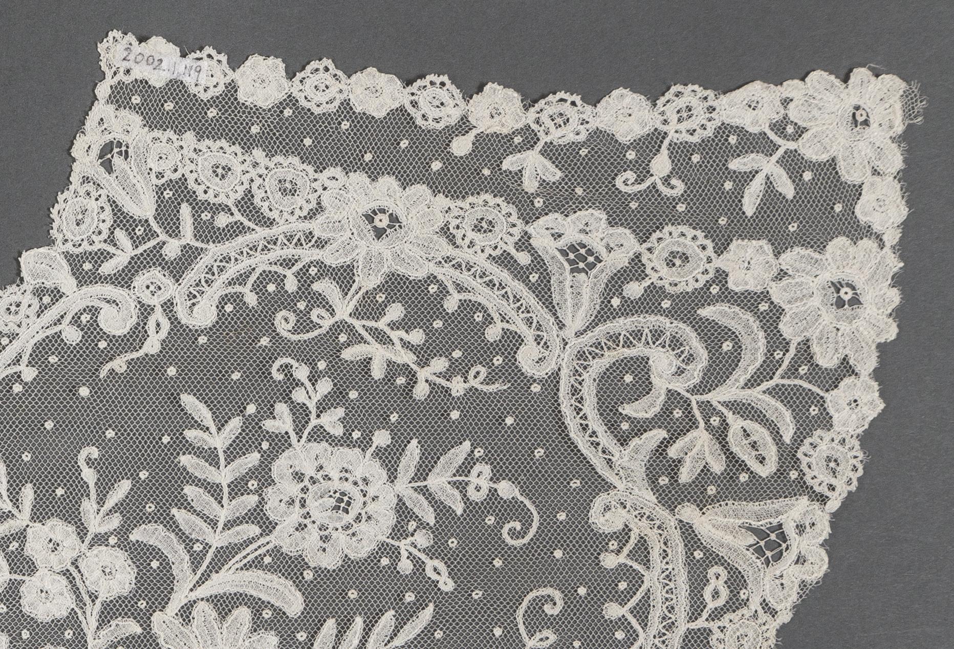2002.0001.001.119 Collar, detail 3, reverse