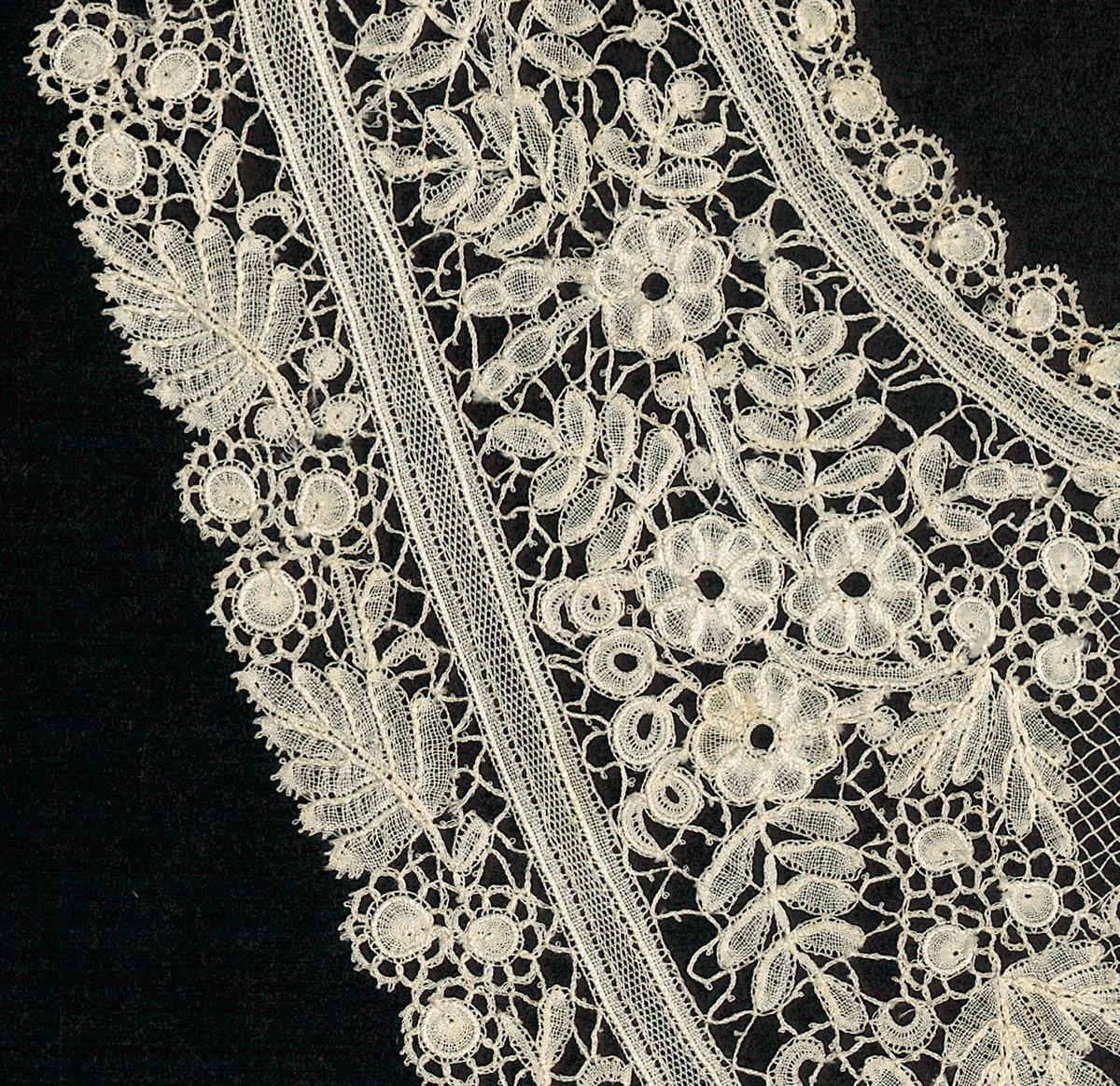 2002.0001.001.120 Lace Collar, Verso Detail 3
