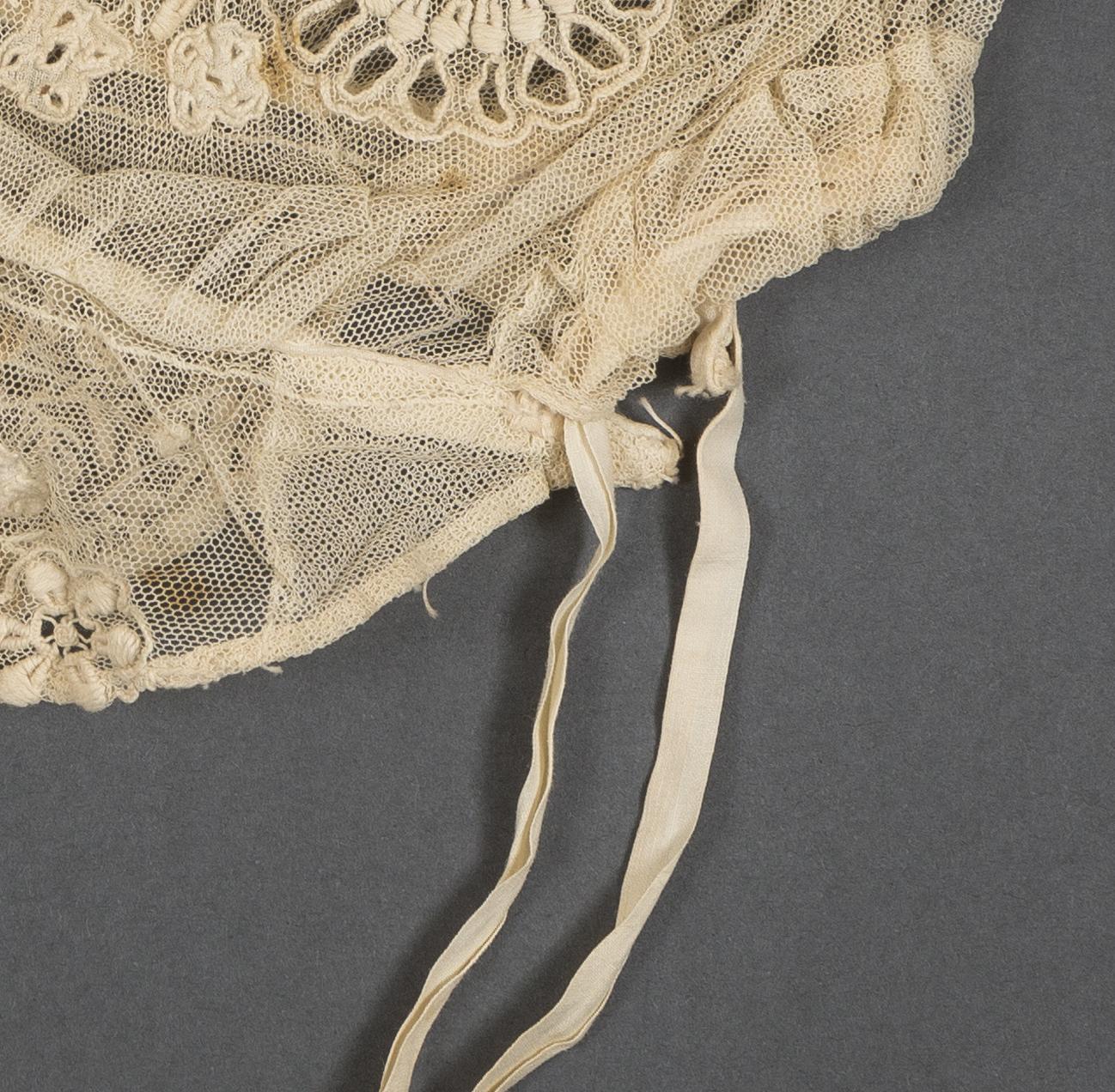 2002.0001.001.121 Bonnet, detail 2