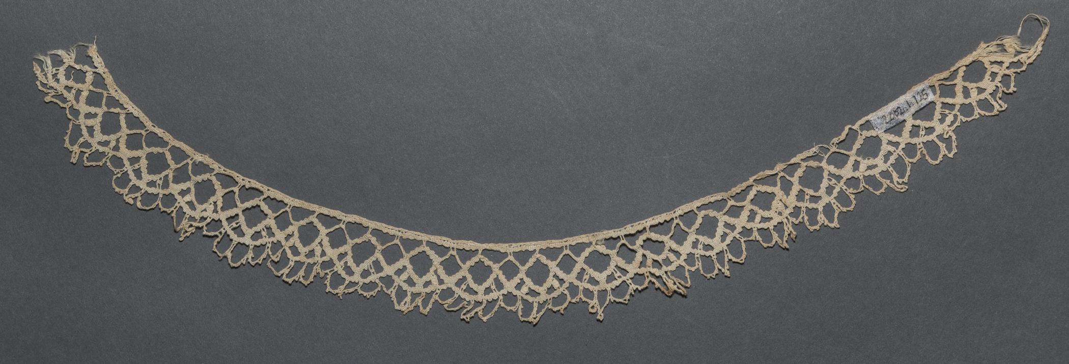 2002.0001.001.125 Passementerie, overall, reverse