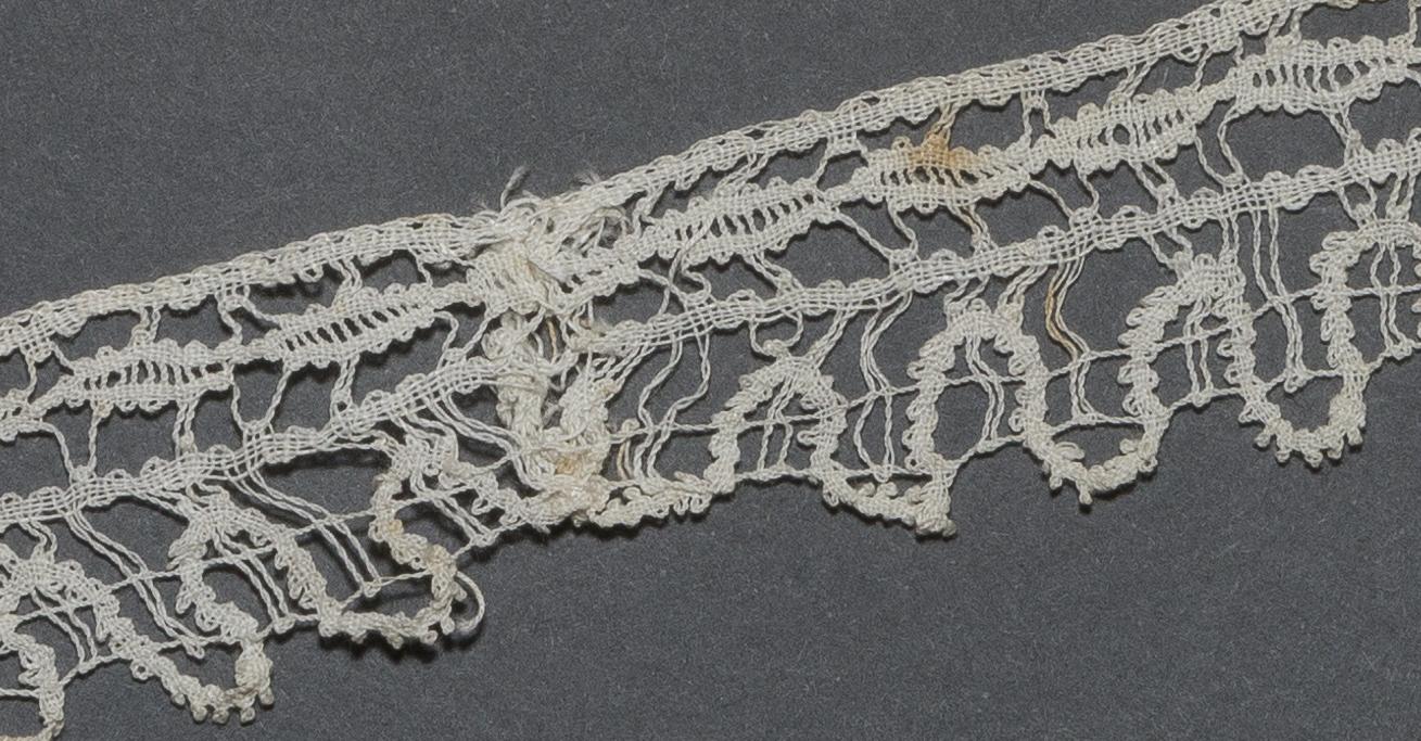 2002.0001.001.126 Passementerie, detail 1, reverse