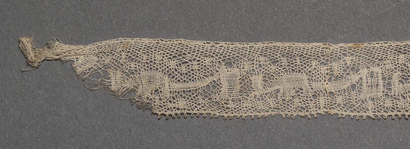 2002.0001.001.128 A Passementerie, detail 1, reverse
