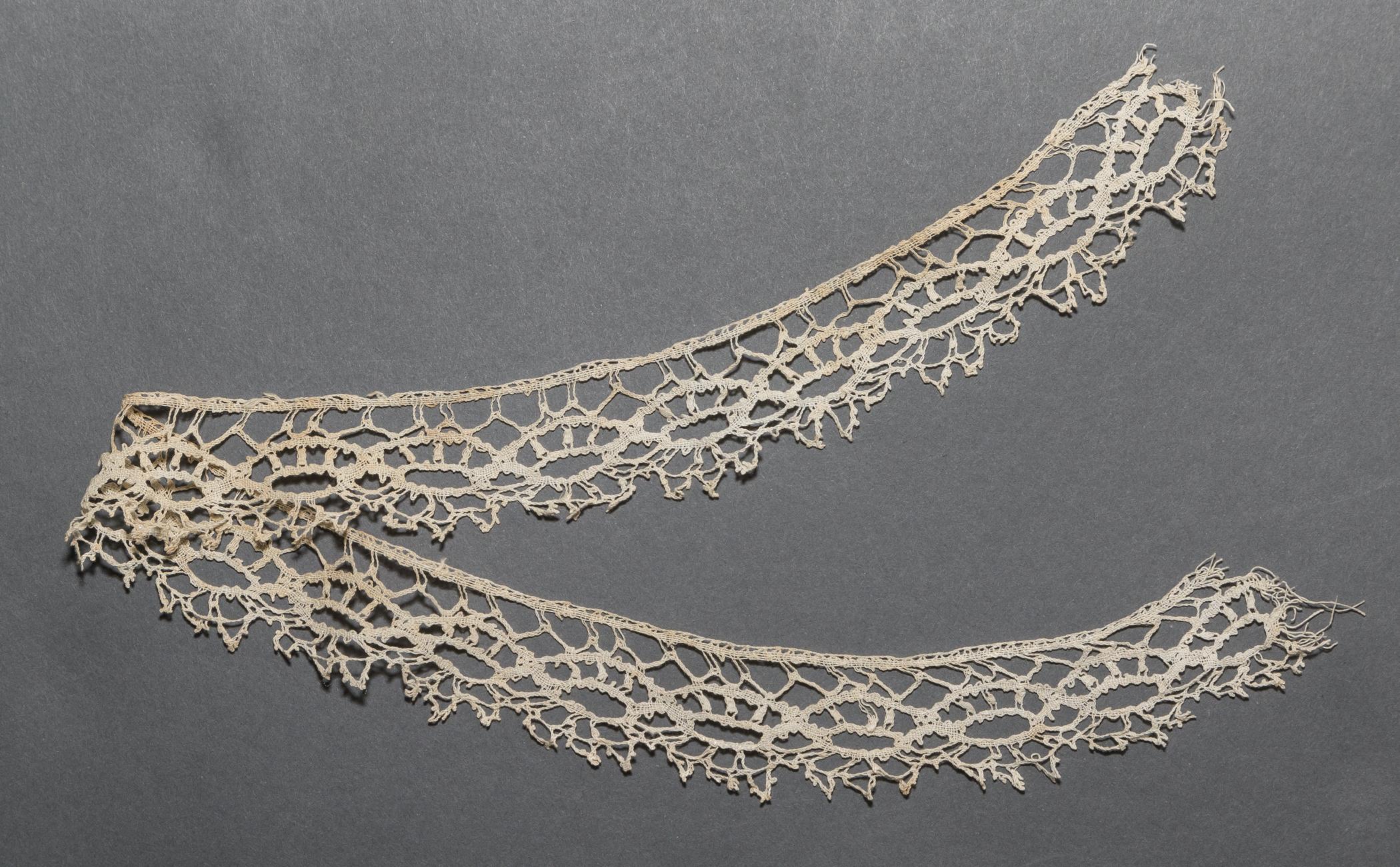 2002.0001.001.131 Passementerie, overall