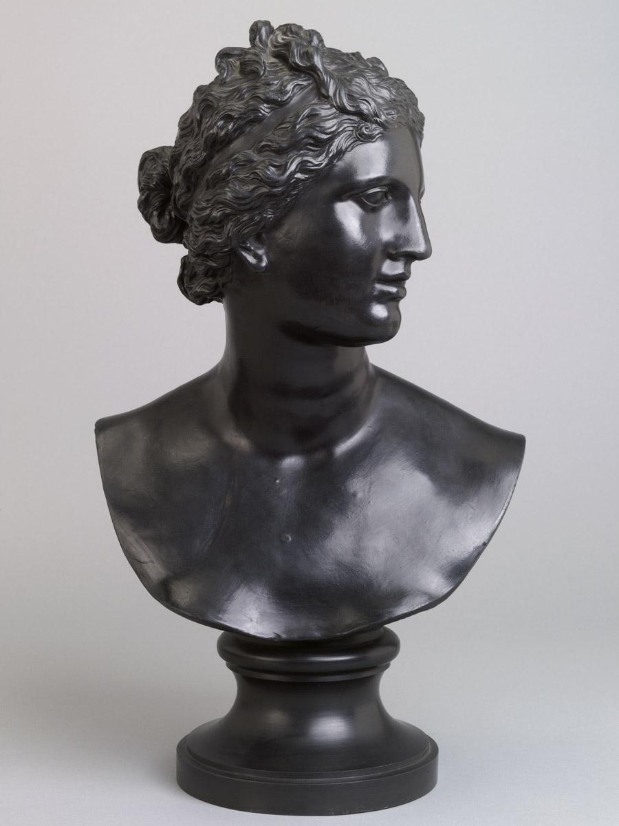 2002.0004.004 Black stoneware bust (view 2)