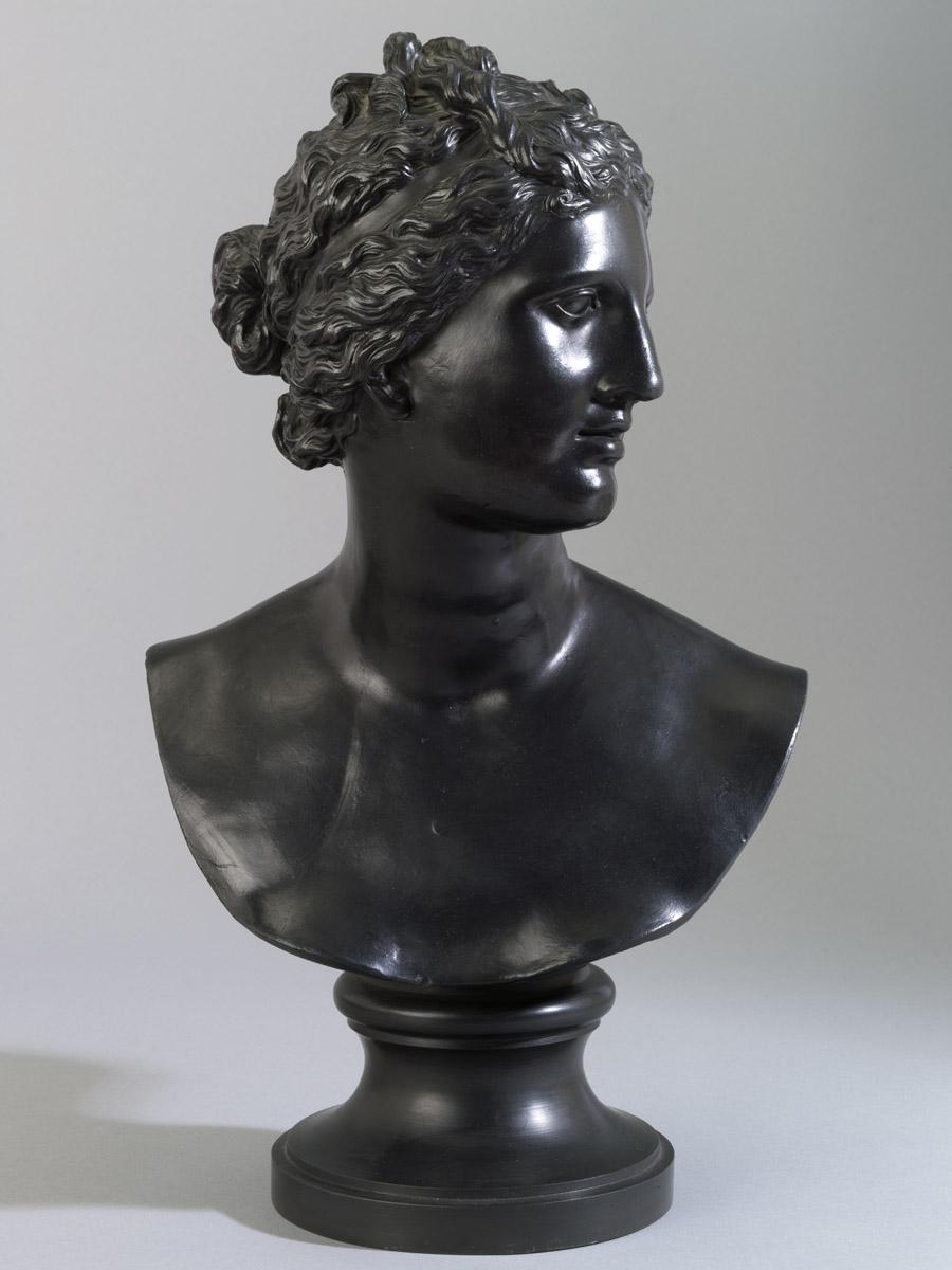 2002.0004.004 Black stoneware bust (view 3)