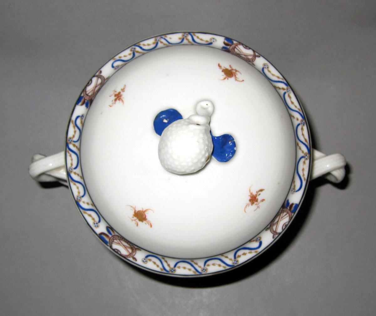 2002.0011.003 A,B Porcelain sugar bowl top