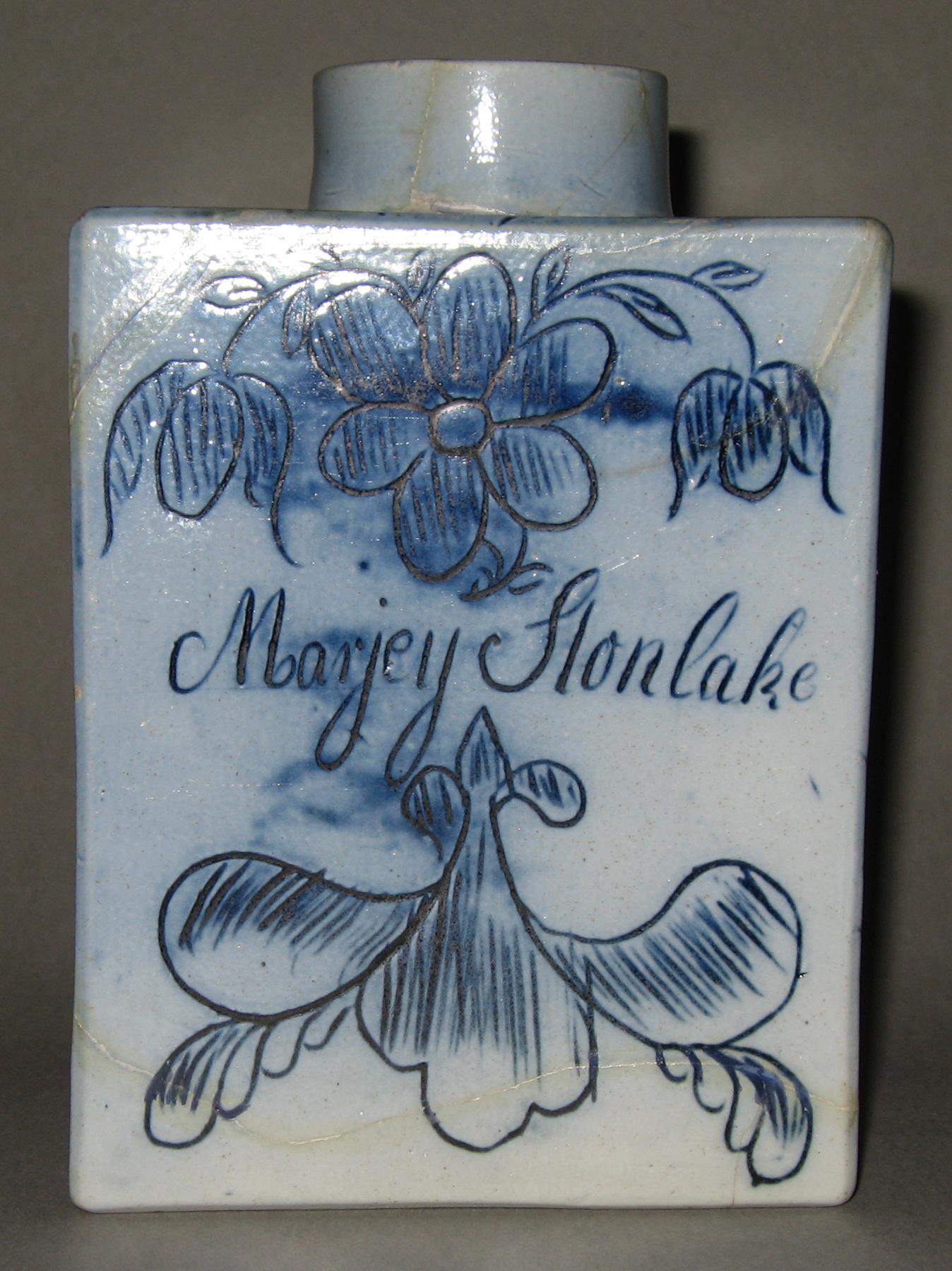 1958.0940 Tea canister (view 2)