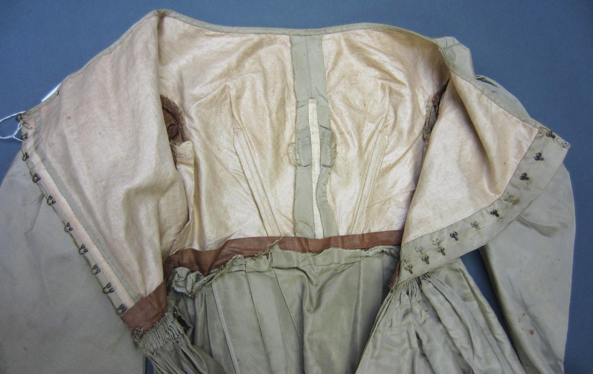 2002.0017.039 Dress, Lining