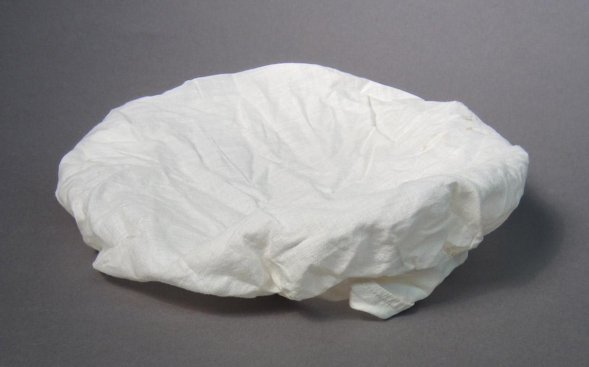 2002.0018.007 Cap, Side