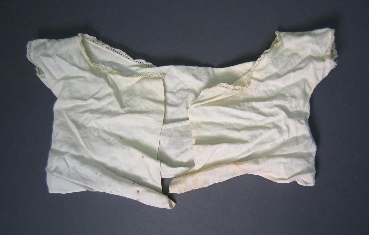 2002.0018.016 Bodice, Back