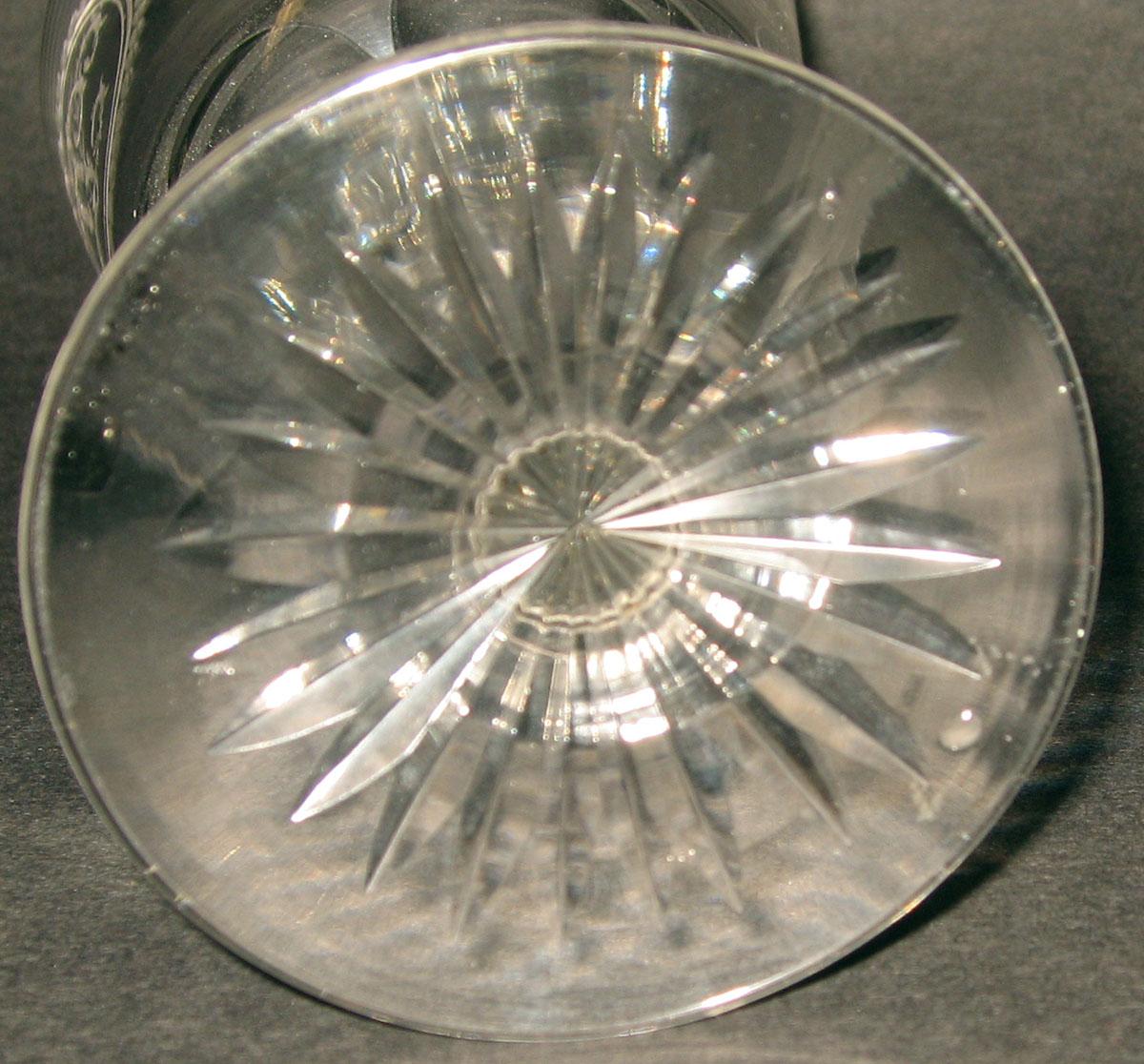 2002.0021.006 Glass wineglass (underside)