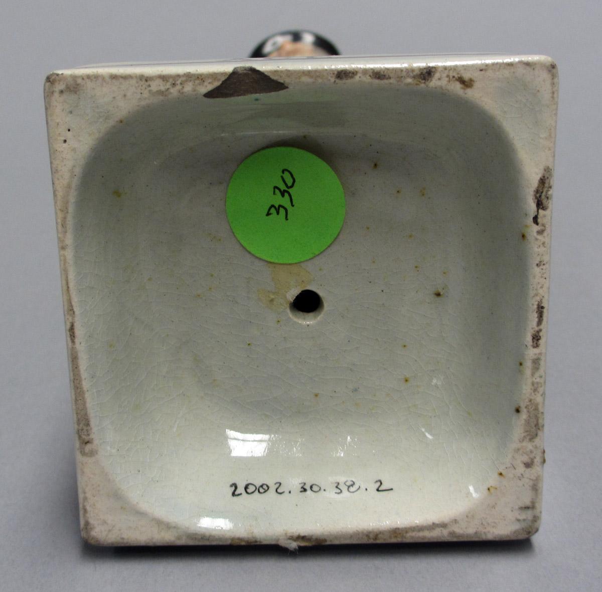 2002.0030.038.002 base