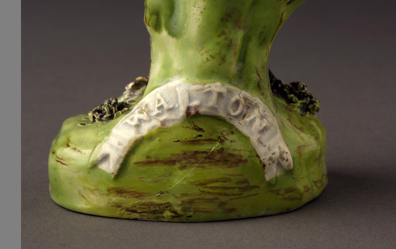 2002.0030.063 Pearlware Walton figure (mark)