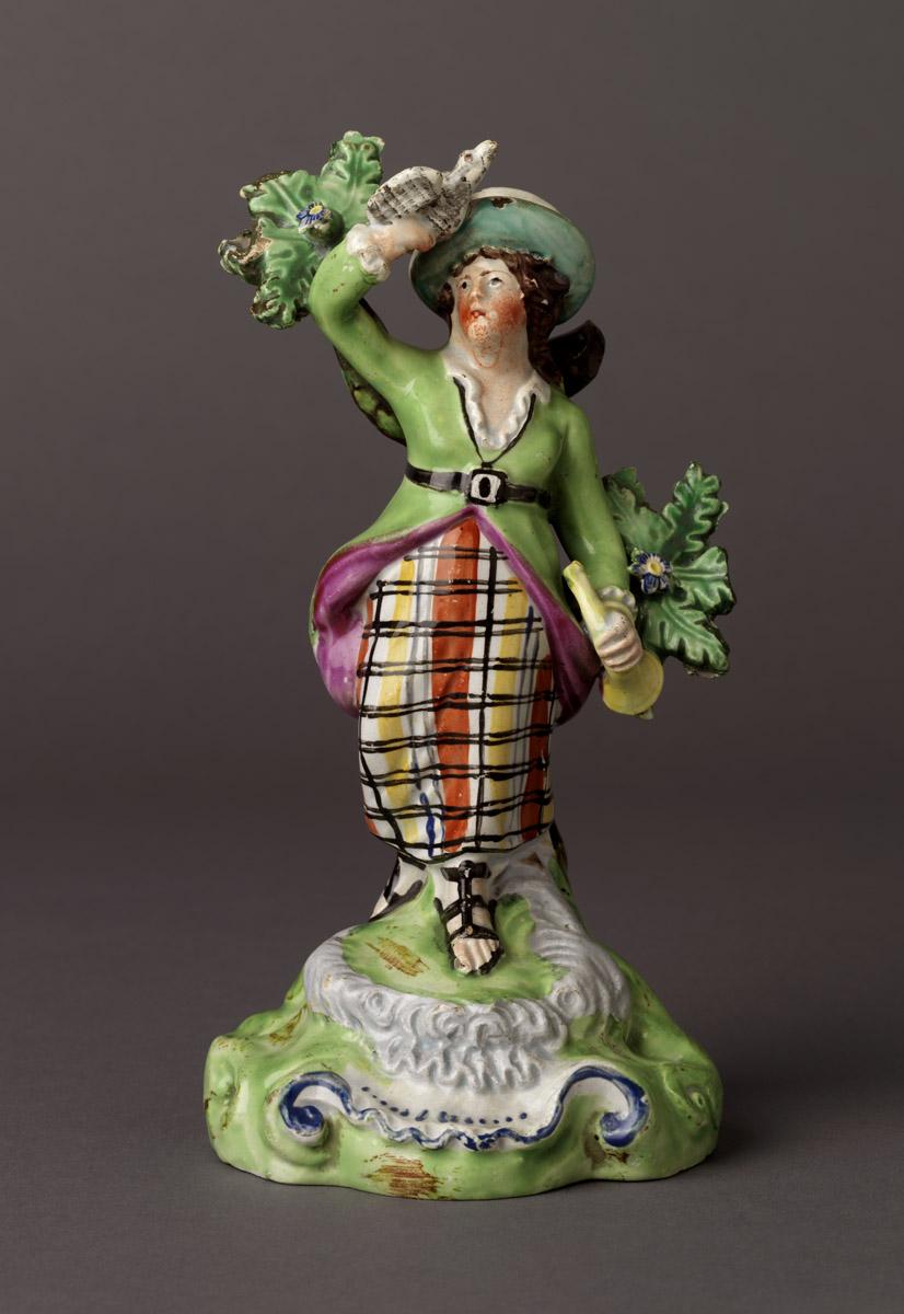 2002.0030.072 Pearlware figure