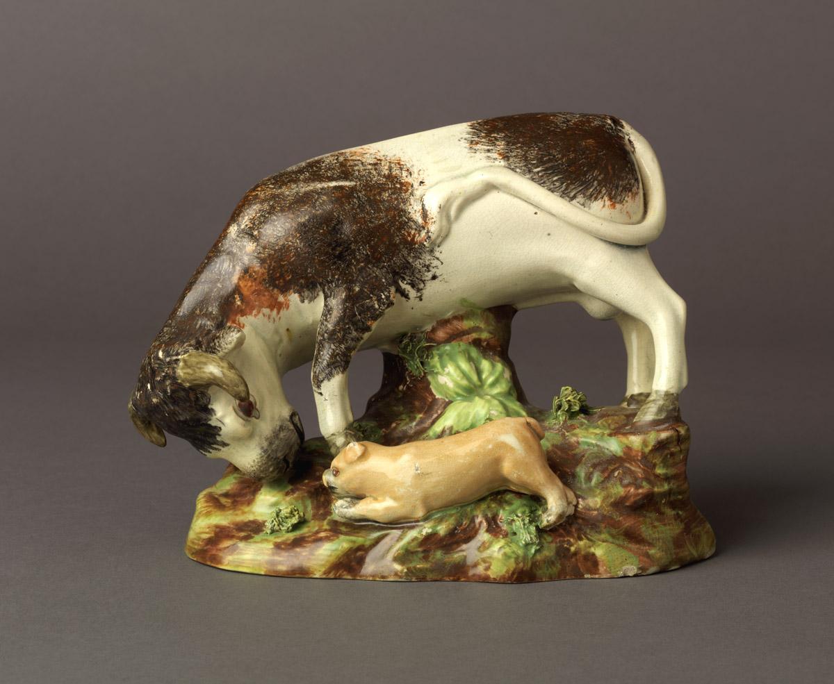2002.0030.077 Pearlware figure group