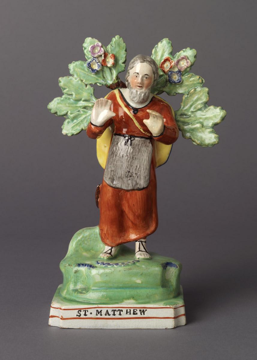 2002.0030.094.001 Pearlware figure