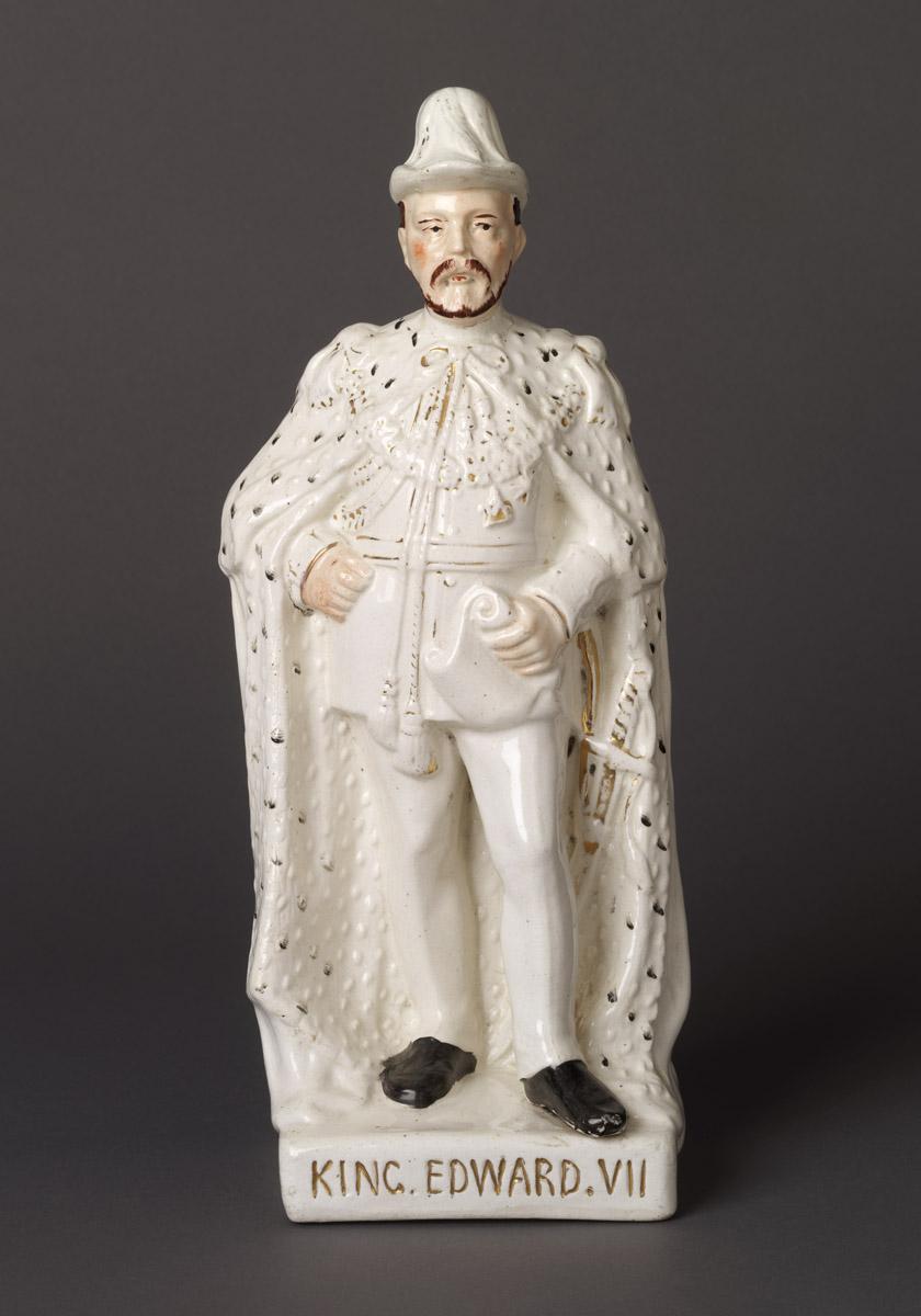2002.0030.156 Pearlware figure