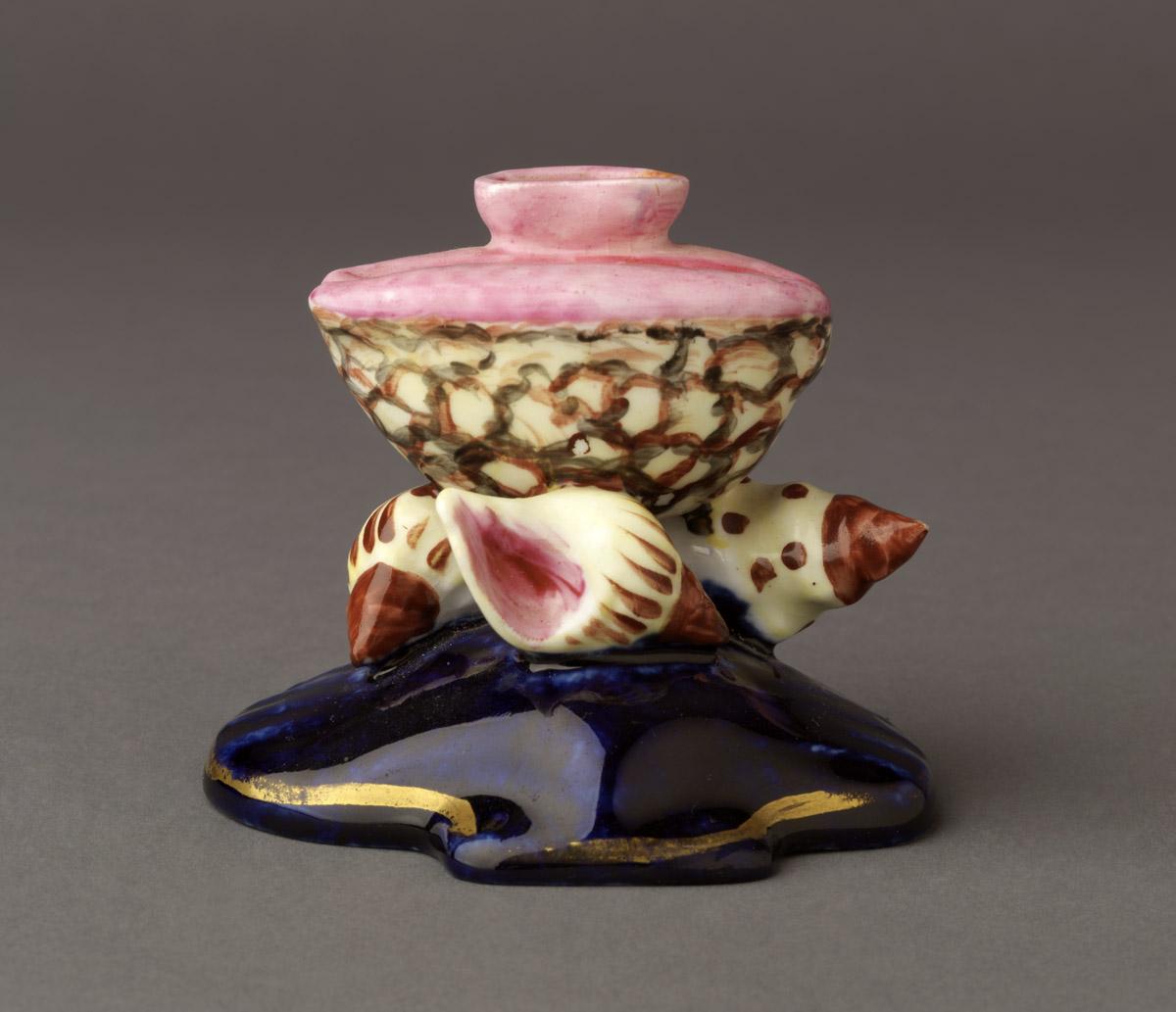 2002.0030.178 Inkstand