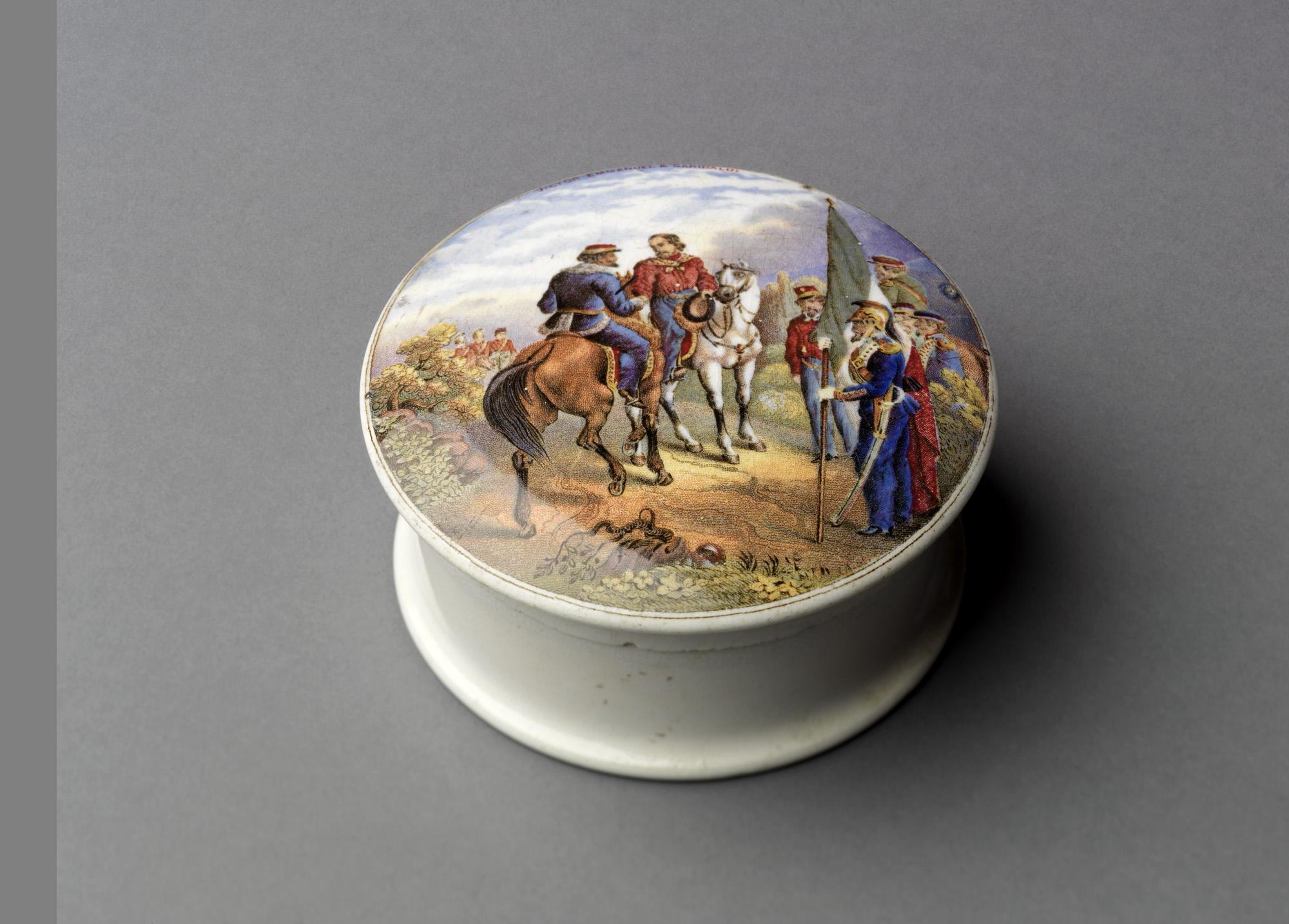 2002.0030.183 A, B Pearlware pot and lid