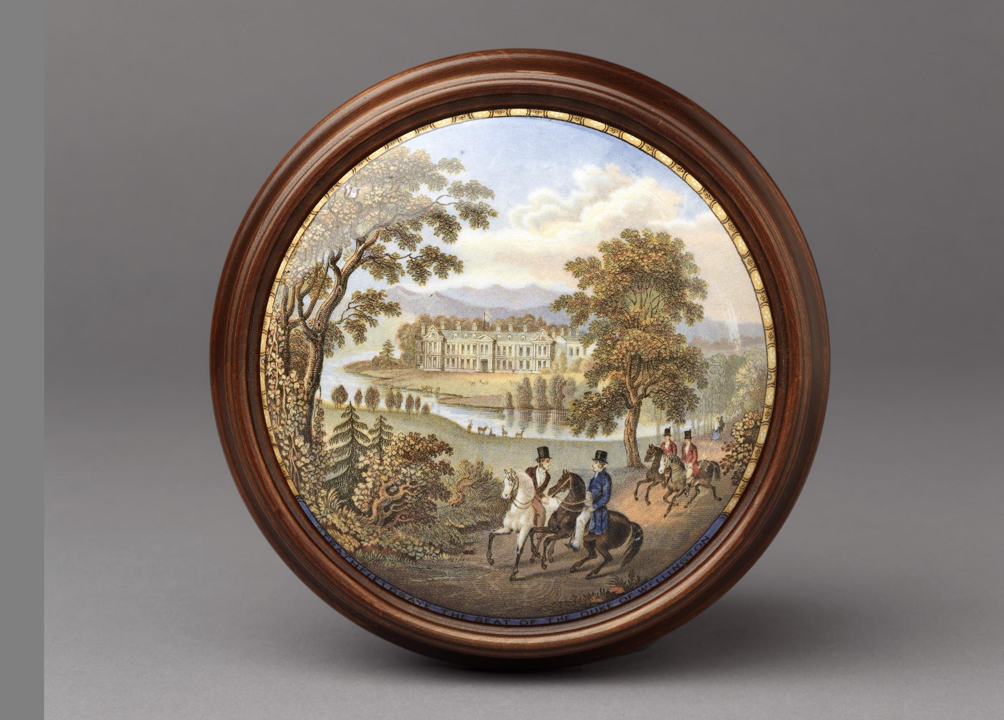 2002.0030.187 Pearlware pot lid