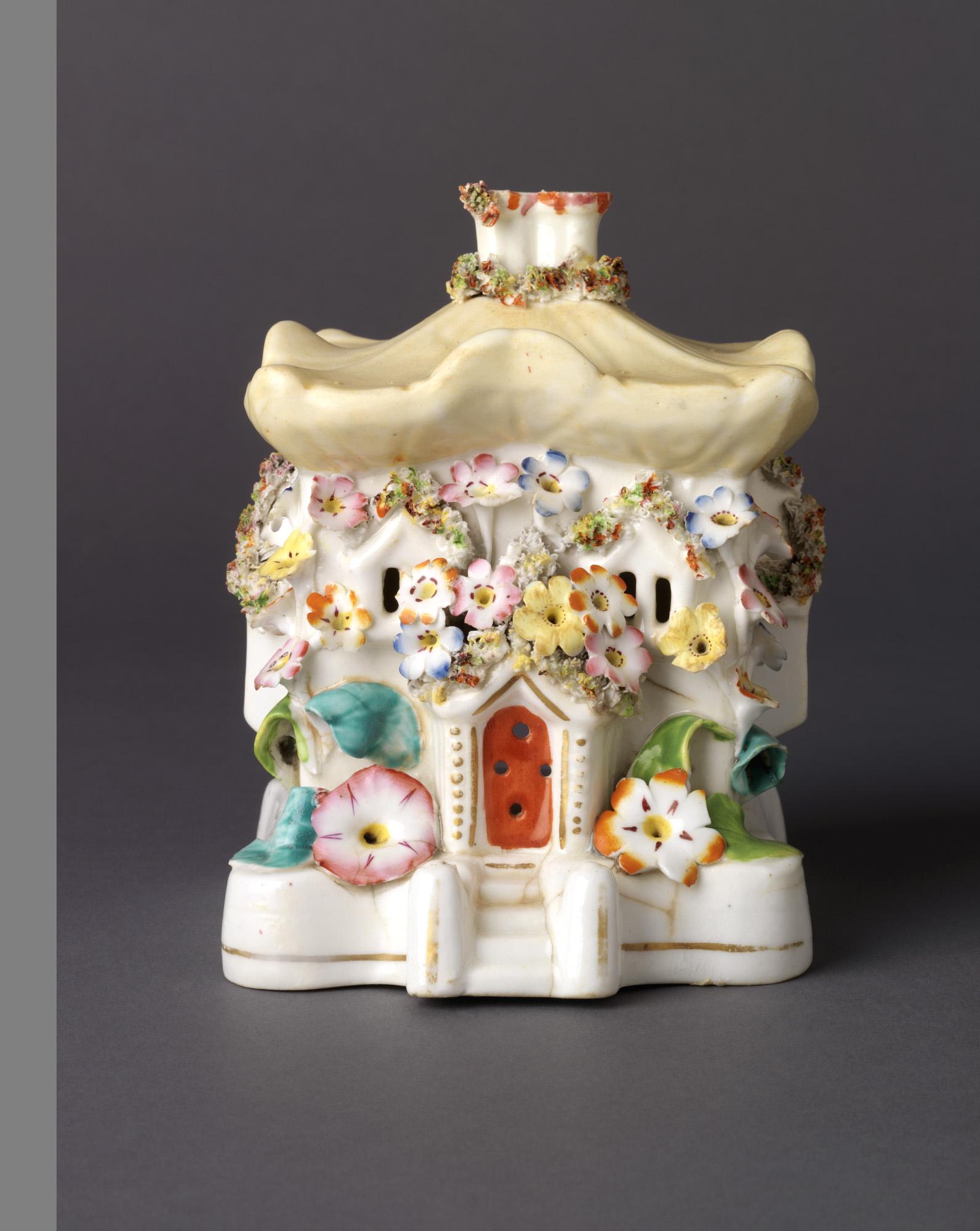 2002.0030.197 Pearlware Pastille Burner