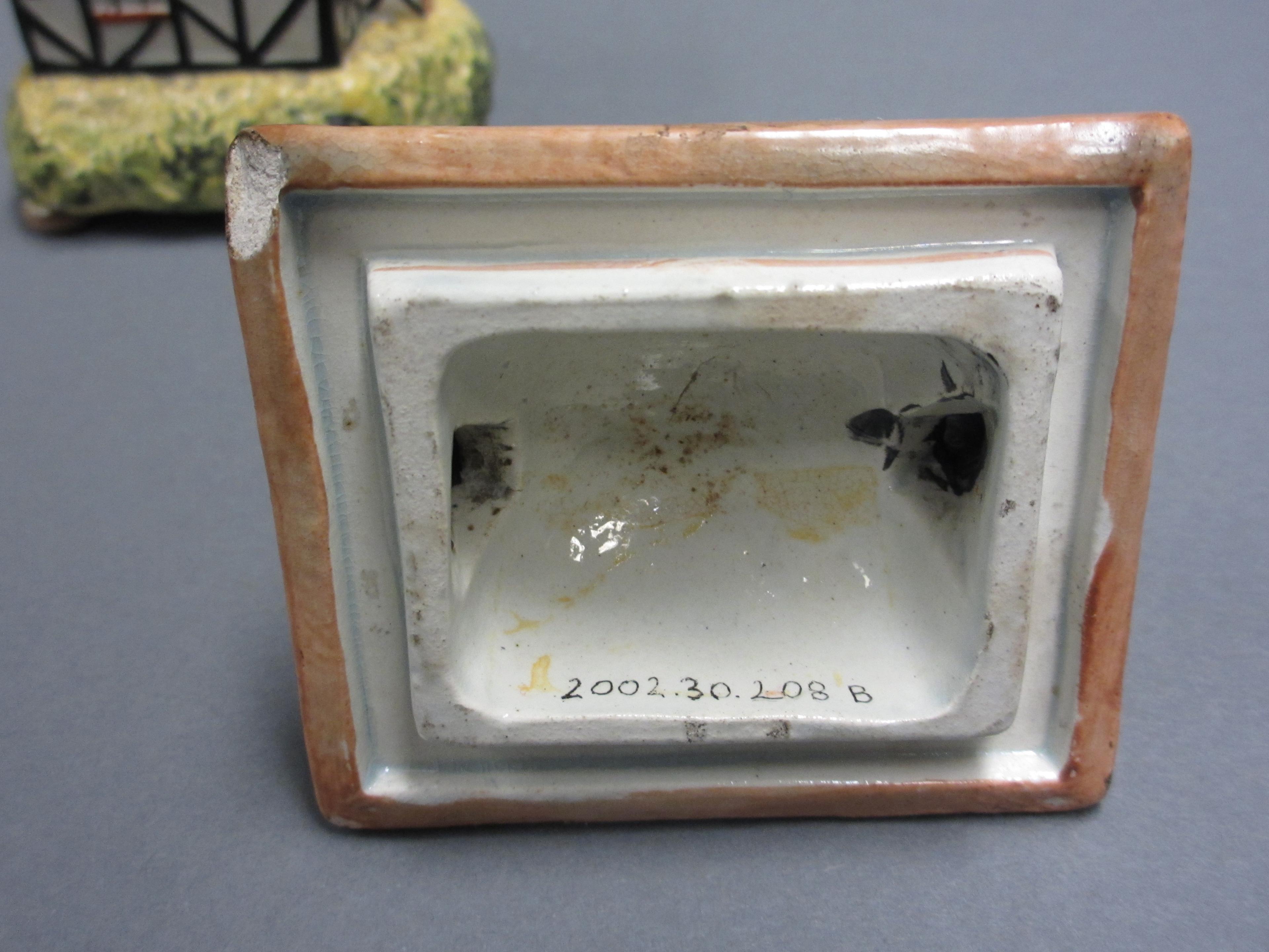 2002.0030.208 A underside