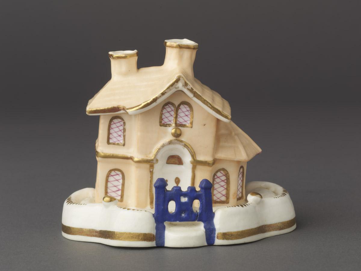 2002.0030.210 Porcelain Pastille Burner