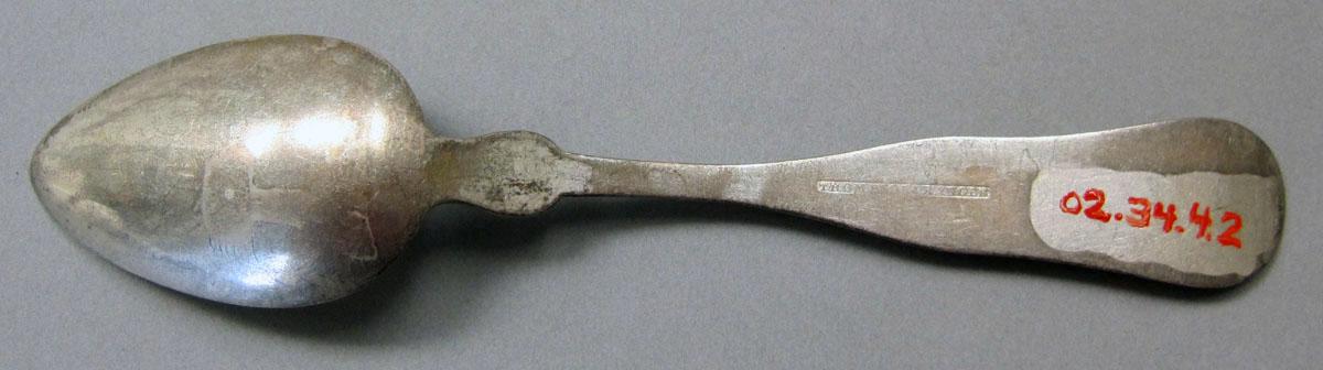 2002.0034.004.002 teaspoon underside