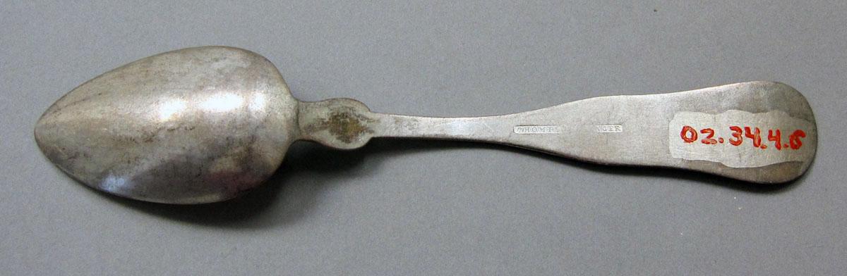2002.0034.004.006 teaspoon underside