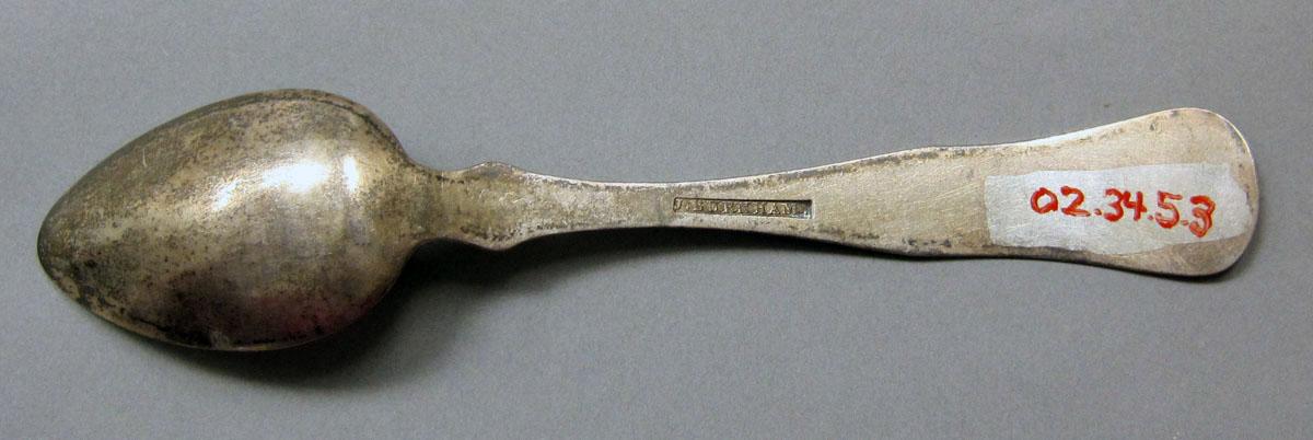 2002.0034.005.003 teaspoon underside