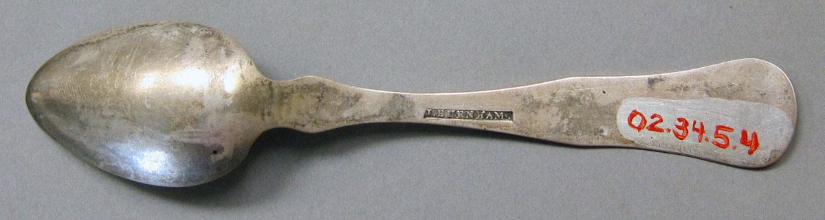 2002.0043.005.004 teaspoon underside