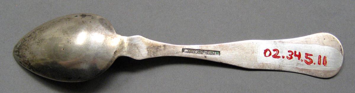 2002.0034.005.011 Silver Spoon underside
