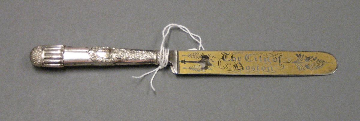 2003.0008.004 Knife (detail)