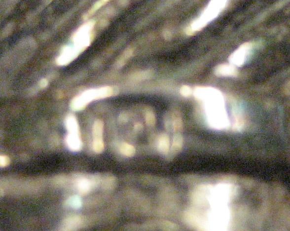 2003.0008.009 Knife (mark)