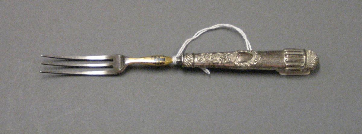 2003.0008.016 Fork