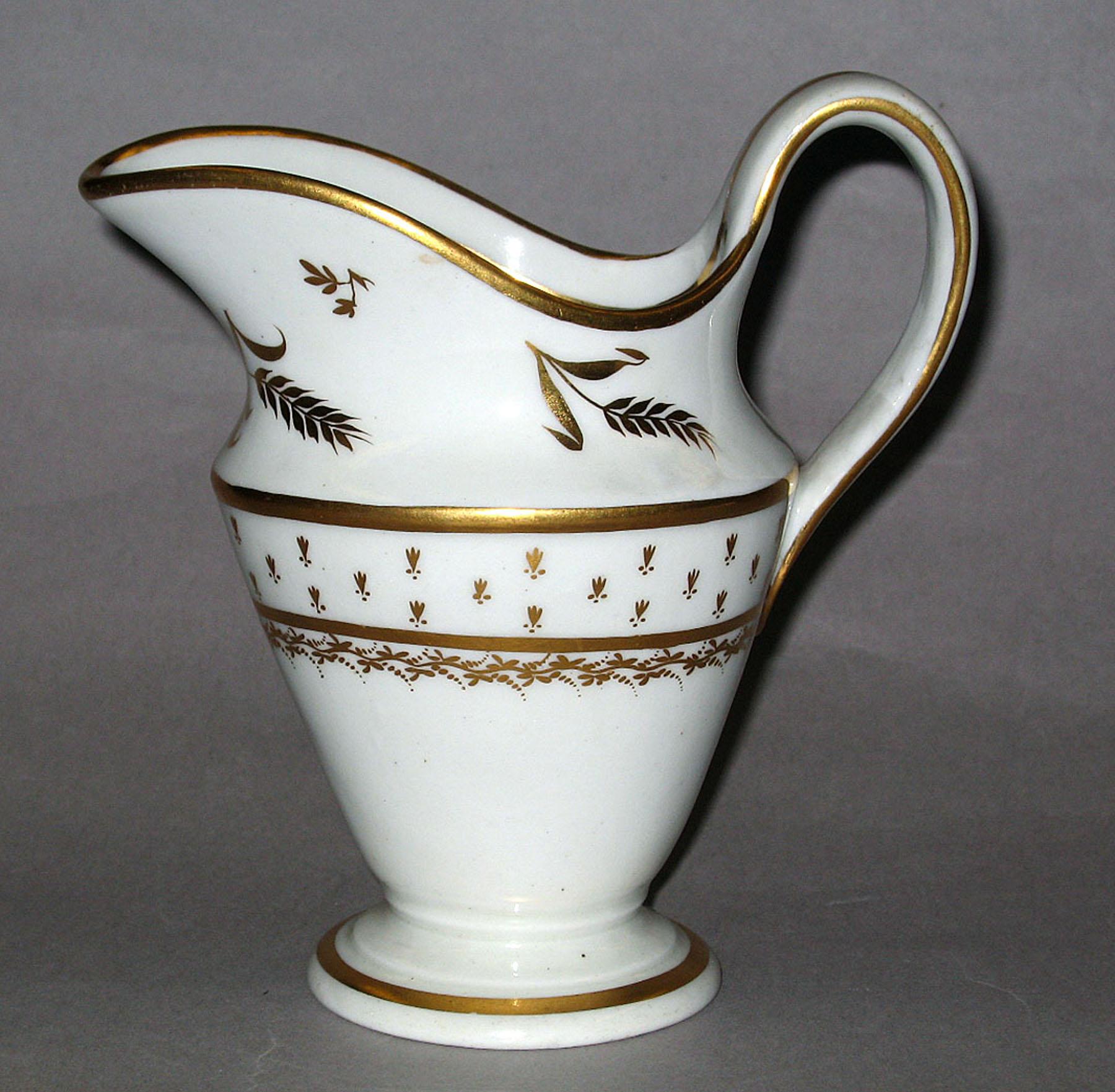 2003.0011.003 New Hall porcelain milk jug