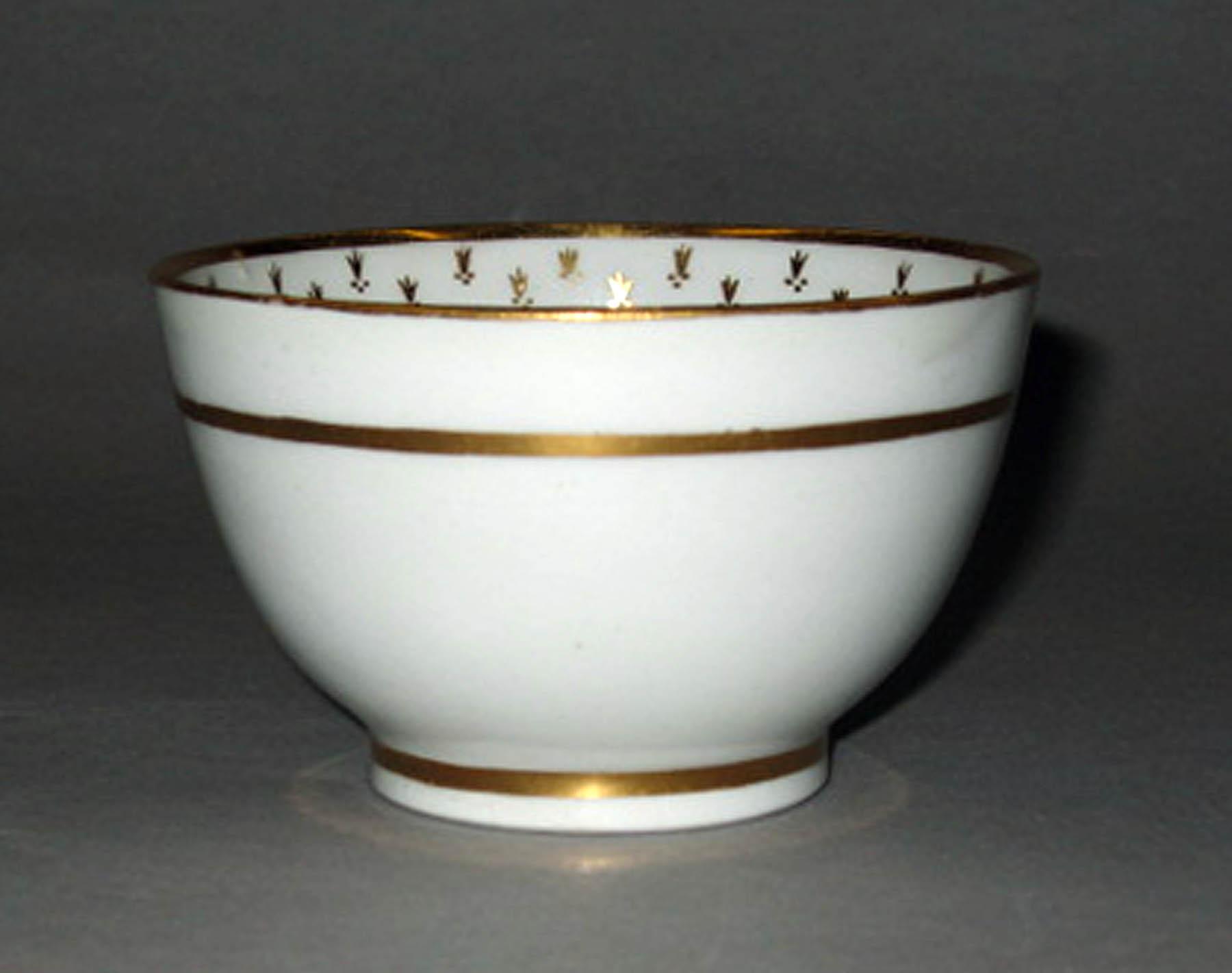 2003.0011.012 New Hall porcelain teabowl